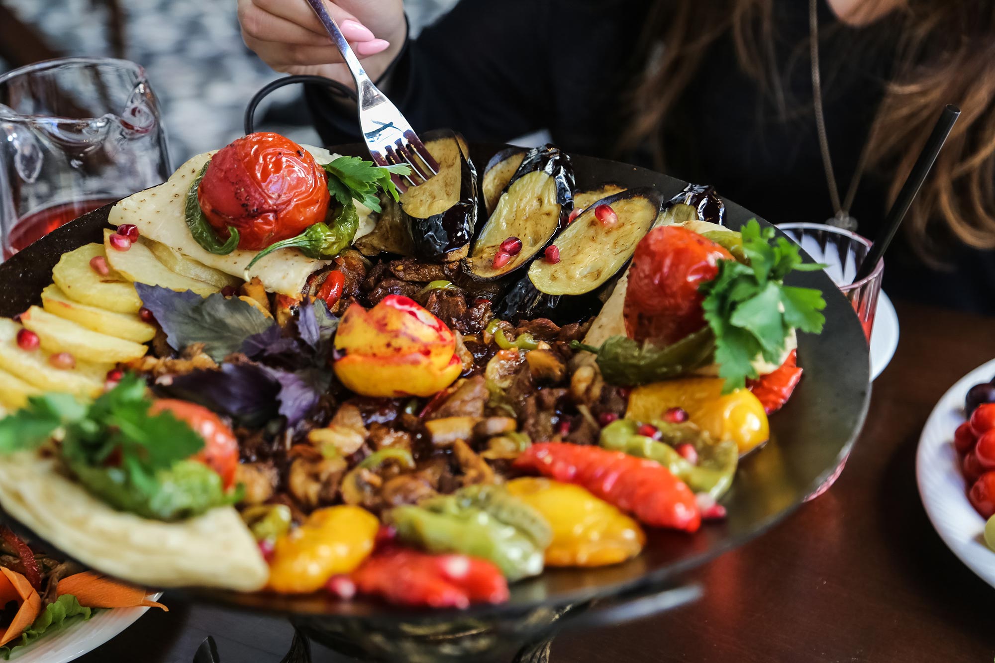 11.-OUZO-&-VINO---pizza-italien-wein-griechenland-hellas-vorspeisein-mavro-ist-zurück-souvlaki-brandenburg-grieche-bauernsalat