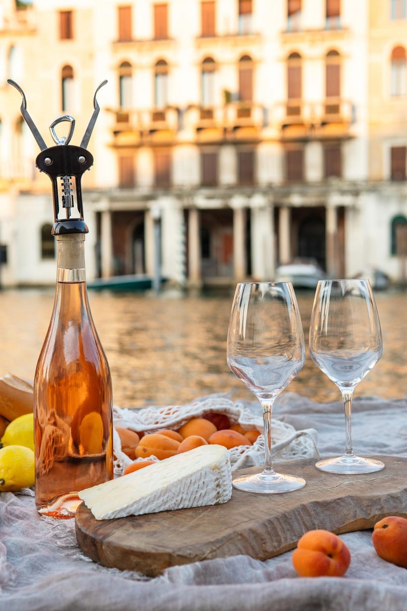 02.-OUZO-&-VINO---pizza-italien-wein-griechenland-hellas-parea-mavro-mavroudis-gyros-bier